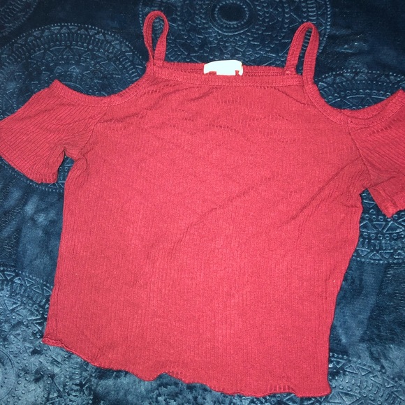 Super soft open shoulder crop top ❤️